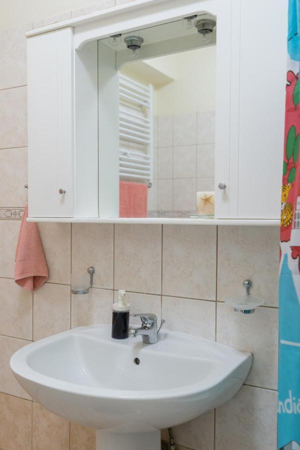 Aurelia Apartment Lixouri Esterno foto